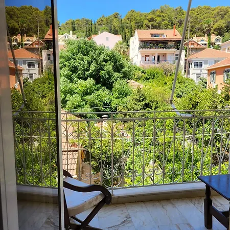 Periklis House بيت للعطل *